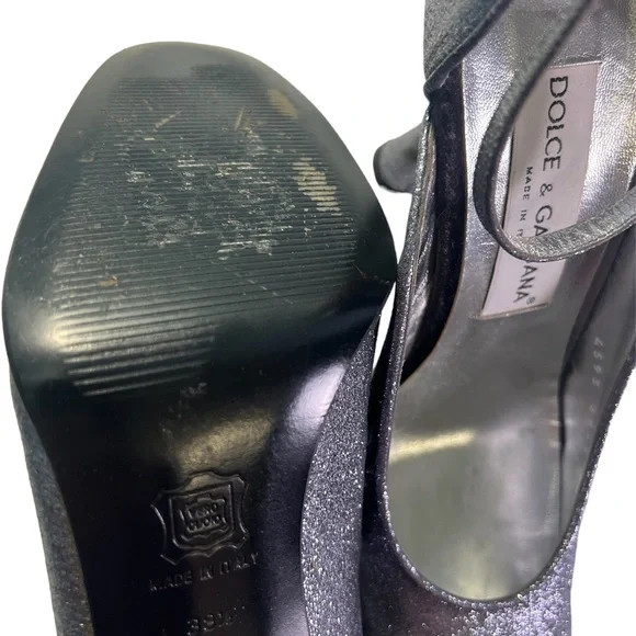 Dolce & Gabbana Silver Glitter round toe pumps! - Picture 7 of 17